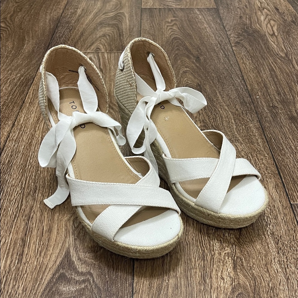 Torrid tie up White Espadrille Wedges 8